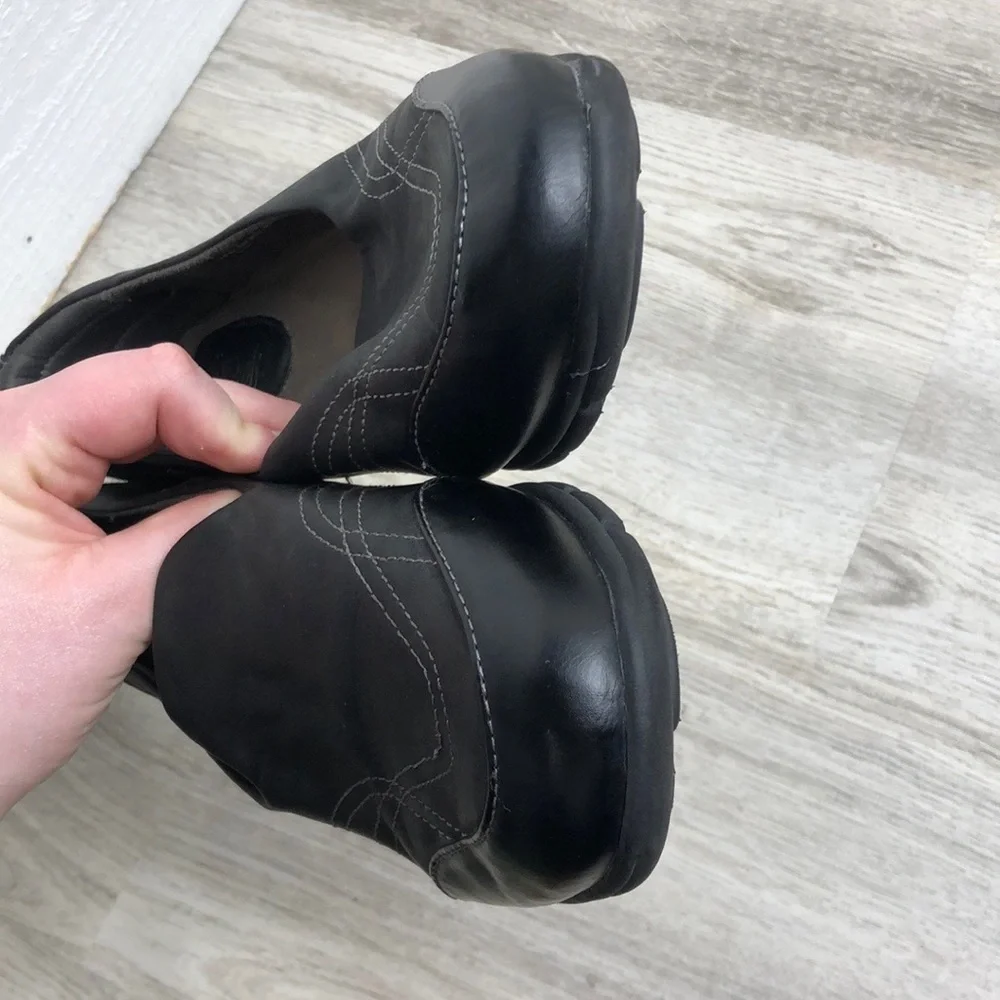 Women's Black Casual Slip-On Flats